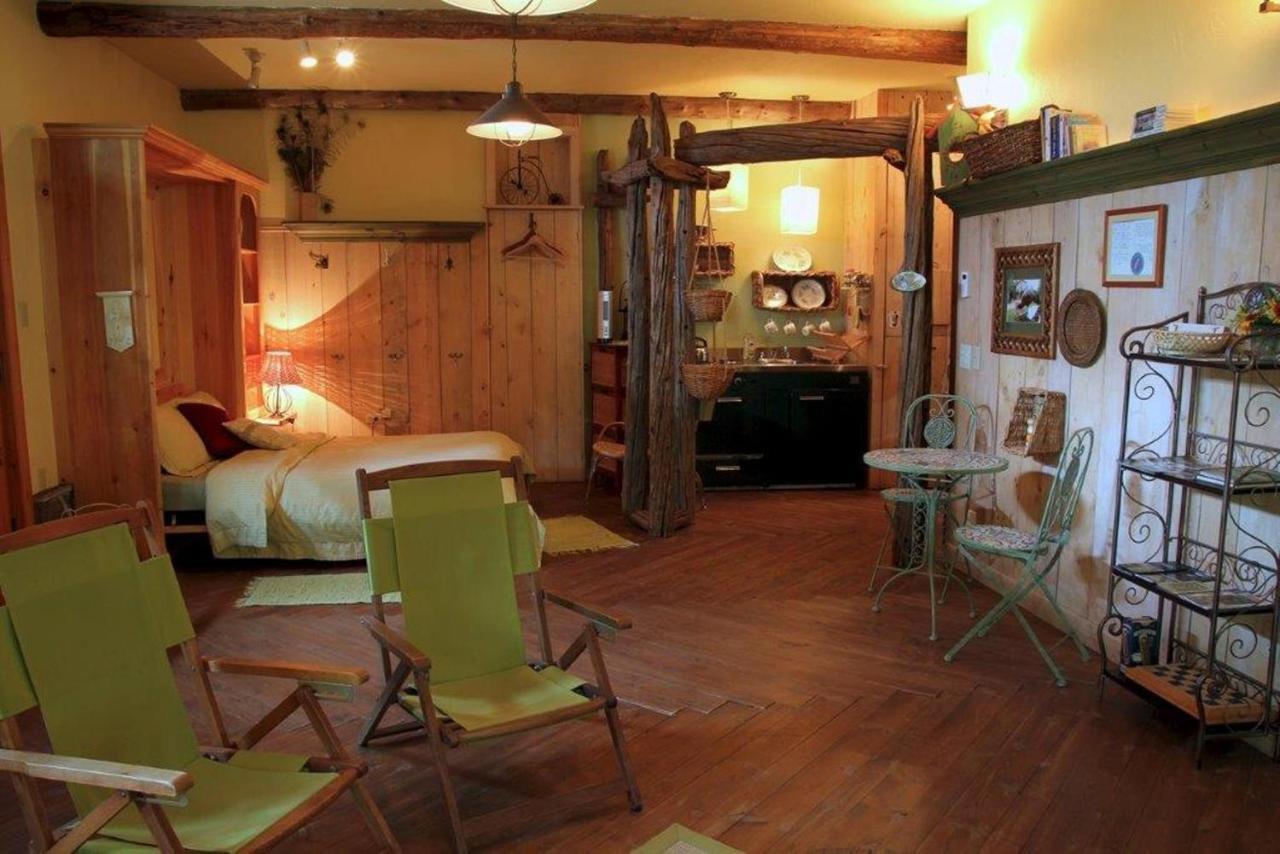 Jardins De L'Achillee Millefeuille Bed and Breakfast La Conception Rum bild
